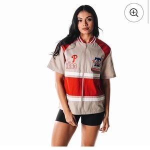 Women's Phillies Raglan Racing Full-zip shirt